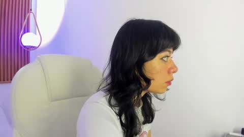 Milaa online show from April 20, 1:14 pm