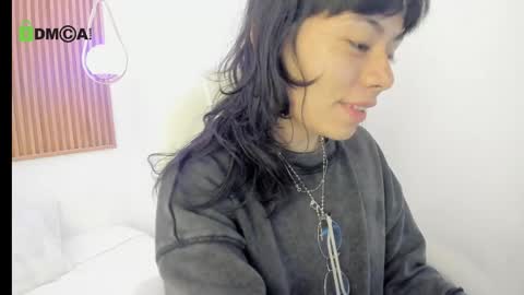 Milaa online show from May 7, 1:49 pm