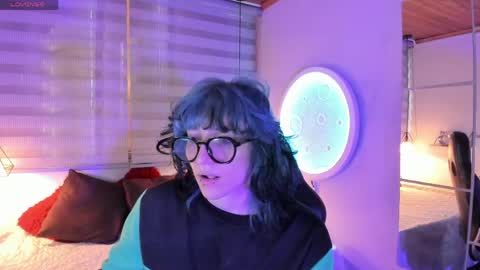 Allison  online show from May 18, 8:14 pm