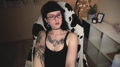 ghoticspectre online show from April 24, 4:42 pm