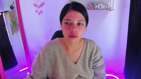 Snapshot of gia_contii chatting on February 1, 12:15 pm giaaaa online show from February 1, 12:15 pm