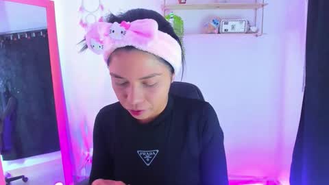 Snapshot of gia_contii chatting on February 2, 11:47 pm giaaaa online show from February 2, 11:47 pm