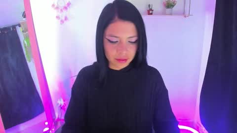 Snapshot of gia_contii chatting on February 28, 2:23 am giaaaa online show from February 28, 2:23 am