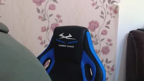 Gianni online show from March 2, 10:22 am