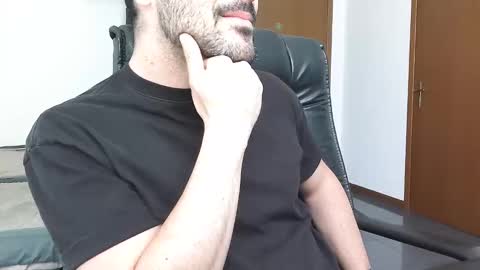 Snapshot of gianniamalfi chatting on April 6, 2:18 pm gianniamalfi online show from April 6, 2:18 pm