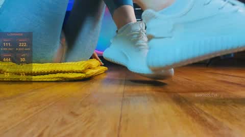 Eva online show from January 31, 2:49 pm