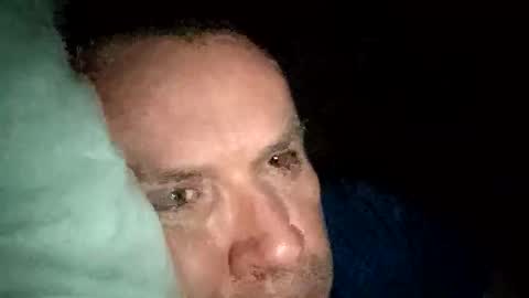 Snapshot of giddyup2222222 chatting on February 18, 11:33 pm giddyup2222222 online show from February 18, 11:33 pm