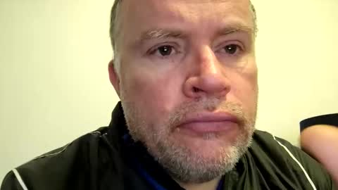 Snapshot of giddyup2222222 chatting on March 18, 7:00 am giddyup2222222 online show from March 18, 7:00 am