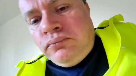 Snapshot of giddyup2222222 chatting on March 27, 1:22 pm giddyup2222222 online show from March 27, 1:22 pm