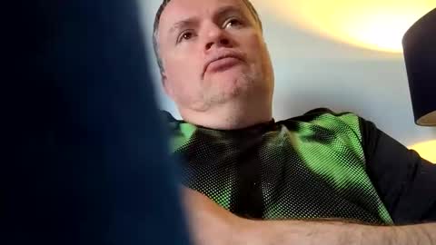 Snapshot of giddyup2222222 chatting on March 29, 5:57 pm giddyup2222222 online show from March 29, 5:57 pm