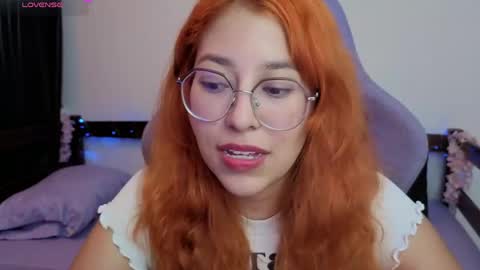 gigimooon online show from May 24, 12:15 am