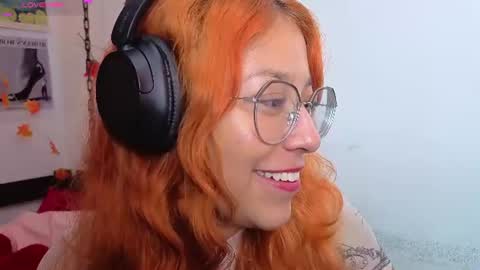 gigimooon online show from June 16, 12:13 am