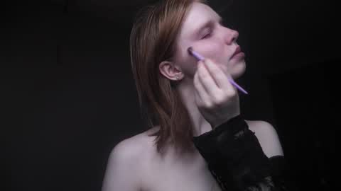        im expecting 350 thumbs up on my altar   online show from December 4, 10:07 pm