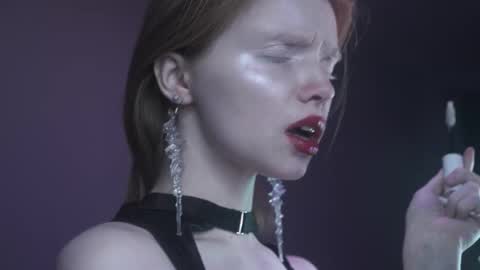        im expecting 350 thumbs up on my altar   online show from December 21, 10:06 pm