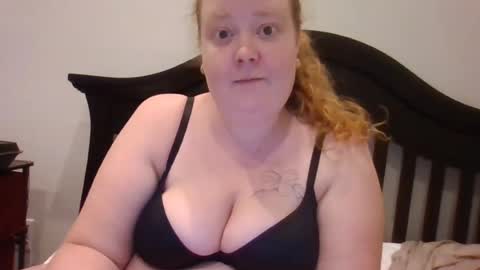 Snapshot of gingersnapssxx chatting on July 20, 4:38 am gingersnapssxx online show from July 20, 4:38 am