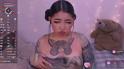 Snapshot of ginmeowuwu chatting on July 31, 12:21 am ginmeowuwu online show from July 31, 12:21 am