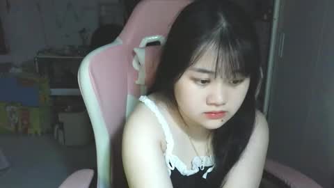 Snapshot of ginnyrosie chatting on March 23, 5:33 am ginnyrosie online show from March 23, 5:33 am