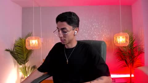 Gio Carangi online show from March 8, 3:21 am