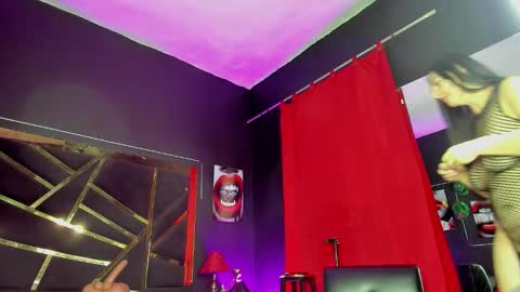 GiorginaSimons online show from September 18, 1:02 pm