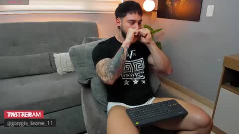 Snapshot of giorgio_leone2 chatting on July 7, 10:47 pm Giorgio leone online show from July 7, 10:47 pm