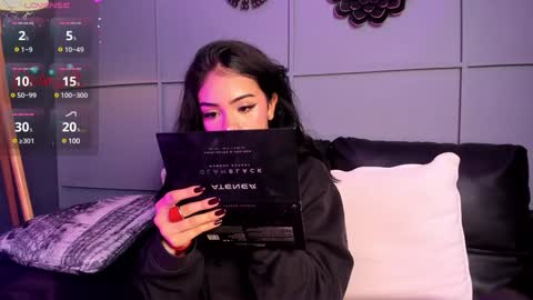 Snapshot of giovanna_oliveira chatting on December 28, 8:37 am Giovanna online show from December 28, 8:37 am