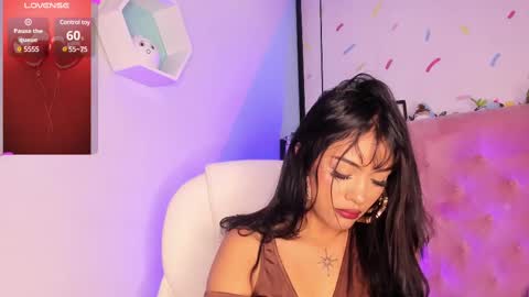 Snapshot of giovanna_oliveira chatting on February 17, 6:09 am Giovanna online show from February 17, 6:09 am