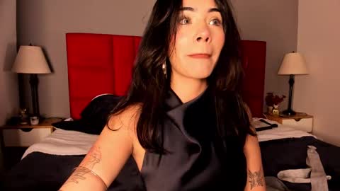 Snapshot of giovanna_oliveira chatting on September 21, 1:51 am Giovanna online show from September 21, 1:51 am