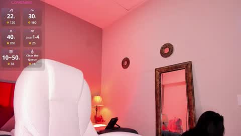 Snapshot of giovanna_oliveira chatting on January 16, 4:49 am Giovanna online show from January 16, 4:49 am