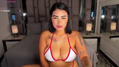 Snapshot of girl_gray chatting on July 9, 7:18 pm GIRL GRAY online show from July 9, 7:18 pm