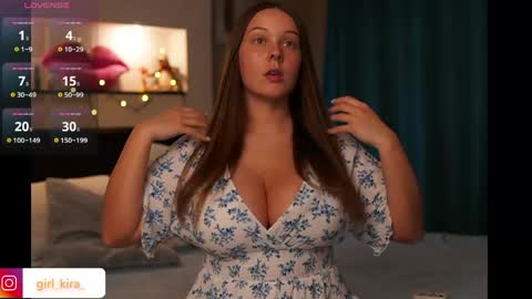 girl kira  online show from April 25, 7:33 pm