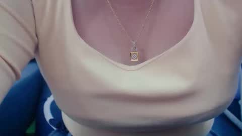 girlhanoi online show from February 13, 3:35 am