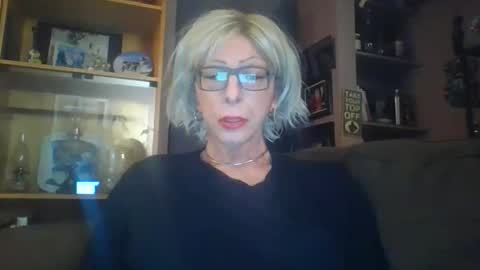 Girlinrock online show from February 16, 1:35 am