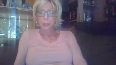 Girlinrock online show from May 17, 12:41 am