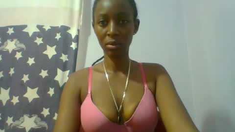 Snapshot of girll_nextdoor chatting on July 8, 7:46 am Joanna online show from July 8, 7:46 am