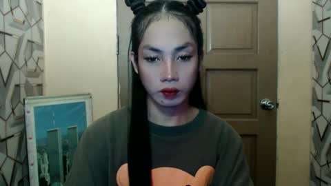 Snapshot of girlwhobelieveinmagic chatting on January 19, 5:58 am Callmenor online show from January 19, 5:58 am