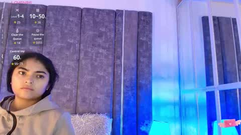     online show from December 23, 10:35 am