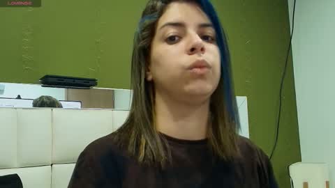 Snapshot of gisell_gomez chatting on September 21, 12:07 pm Gisell online show from September 21, 12:07 pm