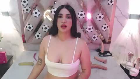 giselslut online show from July 10, 6:10 pm