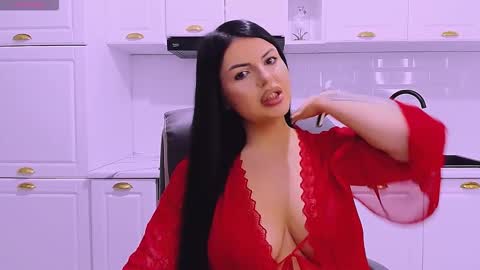 Snapshot of giulyalust chatting on February 17, 10:16 pm Giulia online show from February 17, 10:16 pm