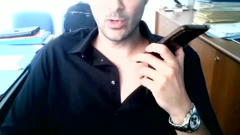 Snapshot of giuseppevai1 chatting on June 18, 11:03 am giuseppevai1 online show from June 18, 11:03 am