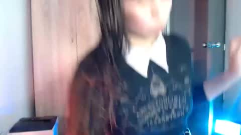 Snapshot of give_me_orgasms chatting on September 23, 7:11 am Nice to meet you my name is Heyli online show from September 23, 7:11 am