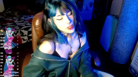 dirtyvenom online show from May 20, 4:40 am