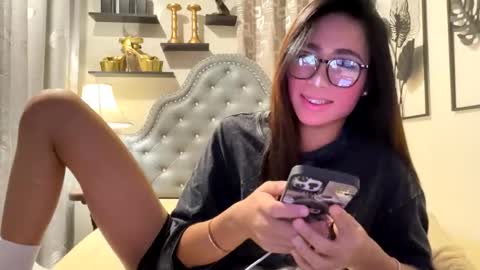 Snapshot of gleiahong chatting on June 7, 12:42 pm gleiahong online show from June 7, 12:42 pm