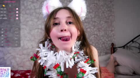 Snapshot of glennabardy chatting on December 25, 3:49 pm Sandra online show from December 25, 3:49 pm