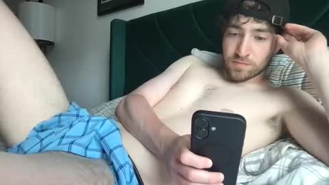 Snapshot of gliss55 chatting on May 27, 8:17 pm Gliss online show from May 27, 8:17 pm
