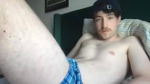 Snapshot of gliss55 chatting on June 1, 9:49 pm Gliss online show from June 1, 9:49 pm