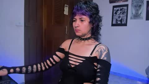 NYX online show from December 5, 4:36 pm