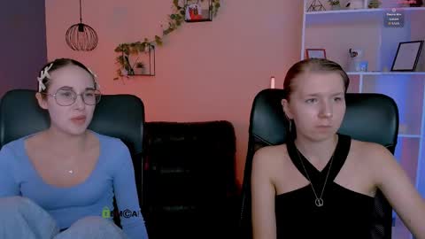 Snapshot of gloria_bubble chatting on May 10, 7:08 pm your dream online show from May 10, 7:08 pm