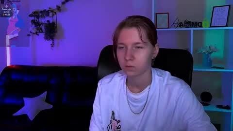 Snapshot of gloria_bubble chatting on June 3, 7:08 pm your dream online show from June 3, 7:08 pm