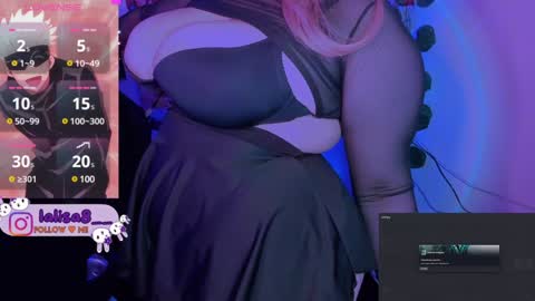 Snapshot of gloriette__ chatting on December 26, 10:05 am LALISA online show from December 26, 10:05 am